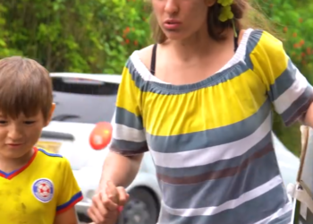 V0801141 Encontró a su esposo con una vagabunda en su casa sin imaginar este motivo part2