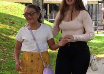 V0901081 Quiere que su hija sea como la de la vecina o mejor   Parte part2