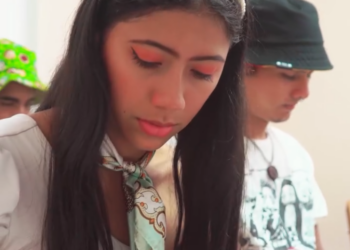 V0901085 Escribió en su pierna para pedirle ayuda al maestro part2