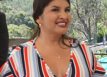 V1301068 Millonaria pone prueba a sus 4 nueras para ver quien se queda con la fortuna de su hijo part2