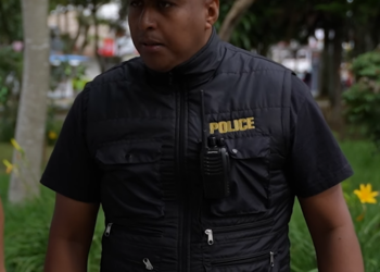 V2201054 Nunca le robes a una mujer inteligente  part2