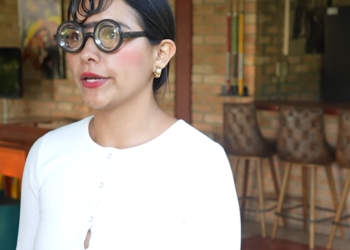 V2201069 Esposo le fue infiel hasta que la vio con su nuevo físico y así reaccionó part2