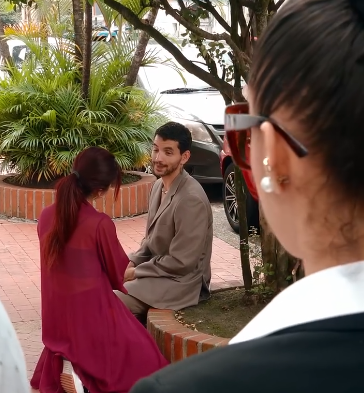 V2301070 Humillaban a esta chica sin imaginar el golpe que le tenia la vida part2