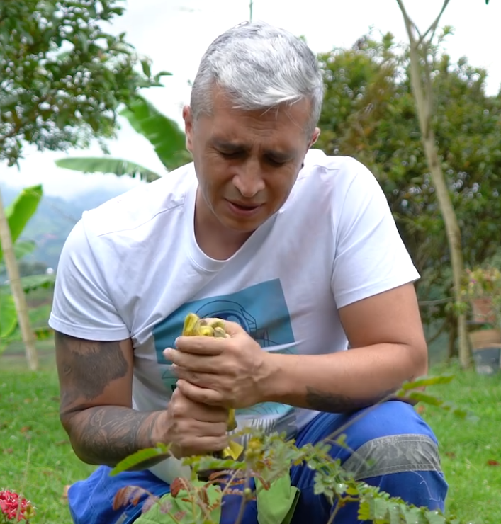 V2301231 Confundió al dueño con el conserje y se llevo una gran sorpresa part2