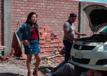 V0701012 Interezada lo tenia asi a su marido mecánico part2