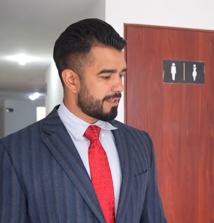 V1001146 Jefe les hacía esto a sus secretarias para que conserven su trabajo hasta que esto le pasó part2