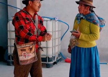 V0701020 Tia julia pide su PIPILIN🍌 a Tio urpito para pagar su deuda part2