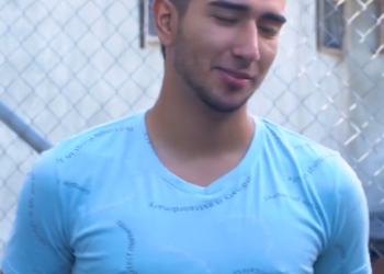 V1601016 Millonario trata de conquistar a una chica haciéndese pasar por mecánico part2