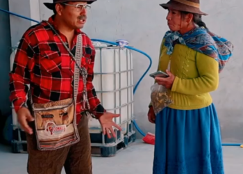 V0701022 Tia julia pide su PIPILIN🍌 a Tio urpito para pagar su deuda part2