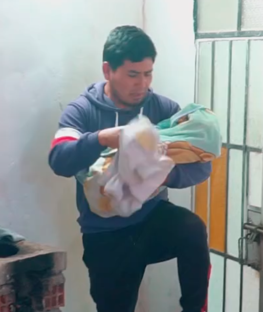 V0701028 Consecuencias cuando una mala Madre abandona su hijo part2