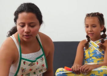 V2101065 Trataba mal la sirvienta y su esposo le da esta lección part2