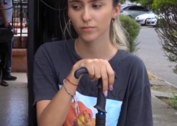 V0701038 Arriesga su trabajo por dar de comer a una indigente, pero no creeras lo que paso part2