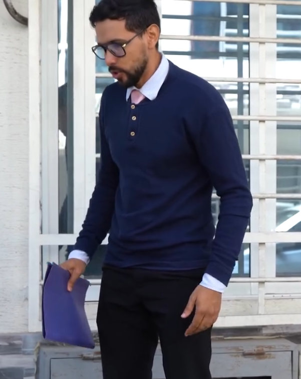 V1601028 Millonario pone a prueba a sus empleados y les da una gran sorpresa part2