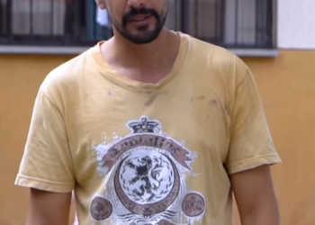 V2101072 Lo humilló por ser el jardinero, pero no imaginó quien realmente era part2