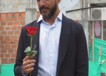 V0701040 Millonario le pide a una chica pobre que sea su novia sin imaginar lo que ella haría part2