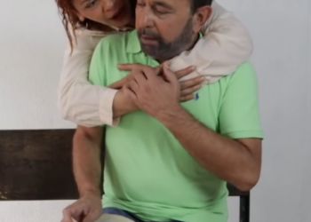 V0701048 Su tia la dejo entrar a vivir en su casa y no creeras lo que le hizo part2