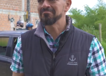 V0901043 No tenia para la carrera, el taxista la ayudo y la llevó a su casa sin imaginar lo que pasaría después part2