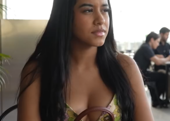 V1301040 No la dejan entrar a restaurante por su color de piel sin saber que era la dueña del local part2