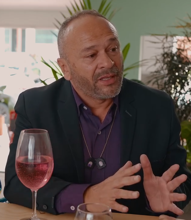 V2101139 Le vendió la esposa a su jefe a cambio de un puesto de trabajo part2