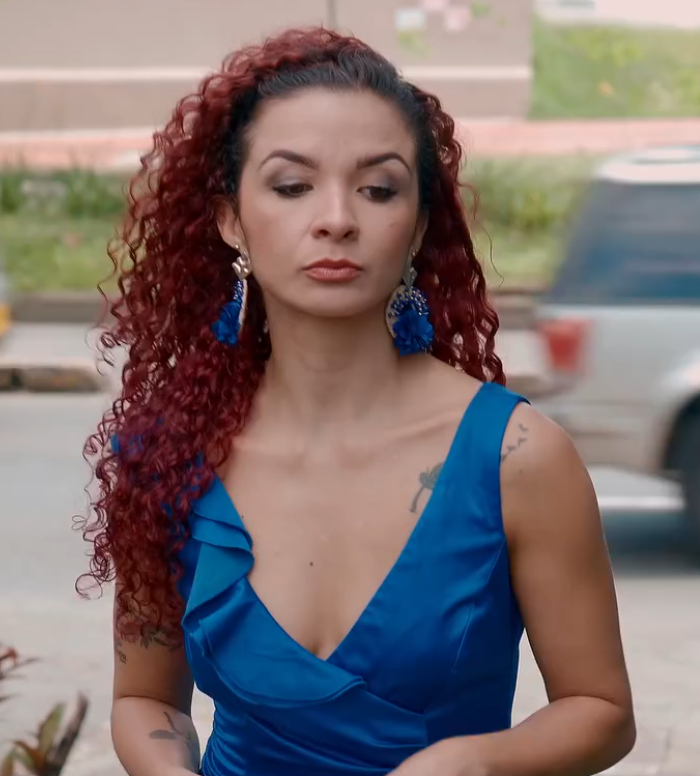 V2301104 Este hombre vivía con la esposa y la amante en la misma casa part2