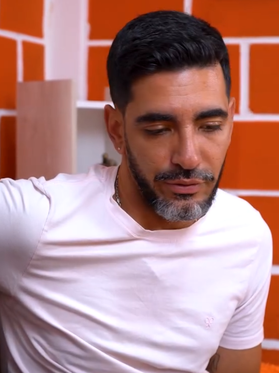 V2301205 Odiaba a su padrastro sin imaginar lo que pasaría con el tiempo part2