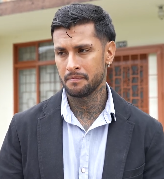 V1301048 Soltero despechado encuentra nueva Novia en la part2