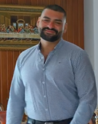 V1001021 Dejo a su hermana gemela a cargo de su esposo part2