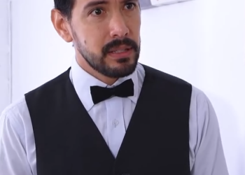 V2201053 Escribió esto debajo de su pies para pedir ayuda y terminó pasando esto part2