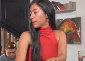 V0901225 El dinero no compra la educación, excelente mesera part2