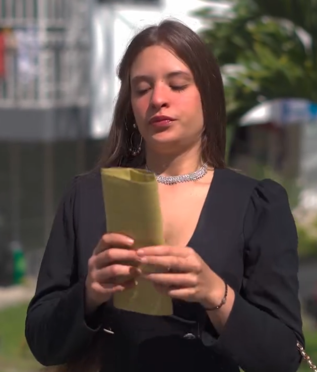 V0901069 Rechazó una gran cantidad de dinero por salvar la vida de una millonaria y le dio una mejor recompensa part2