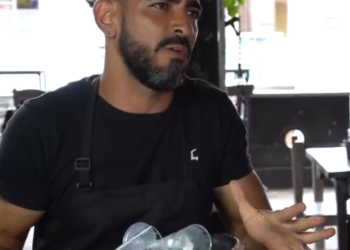 V0901076 Se creía superior a todos sin importar nada, pero la vida le da esta lección part2