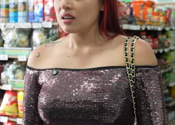 V2201057 Confundió al dueño con una persona de la calle y se llevó esta sorpresa part2