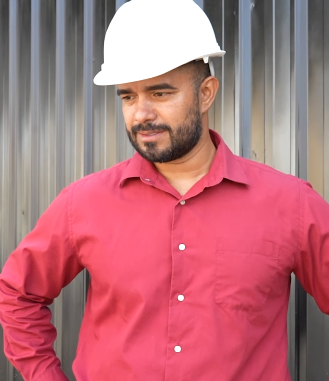 V2201065 Novia interesada menosprecia el trabajo de su novio part2