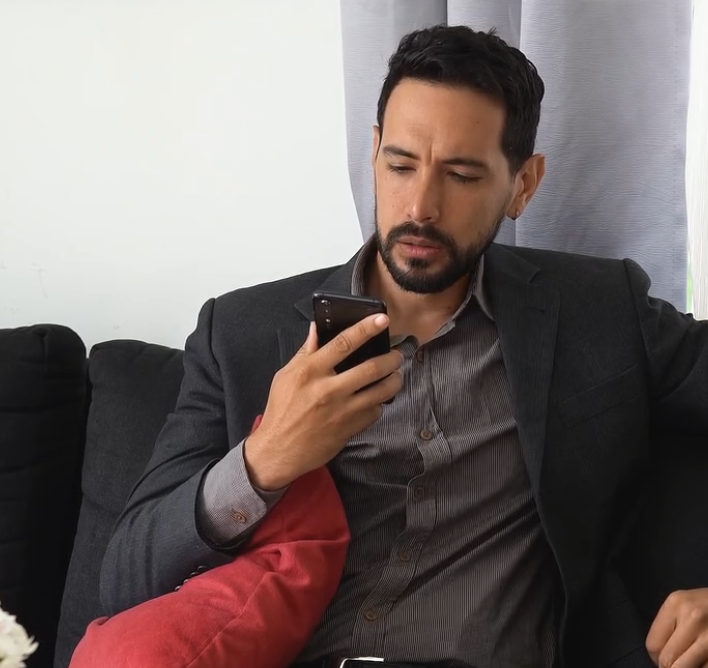 V0701072 El patron y la empleada le dan una gran lección a esta mujer part2