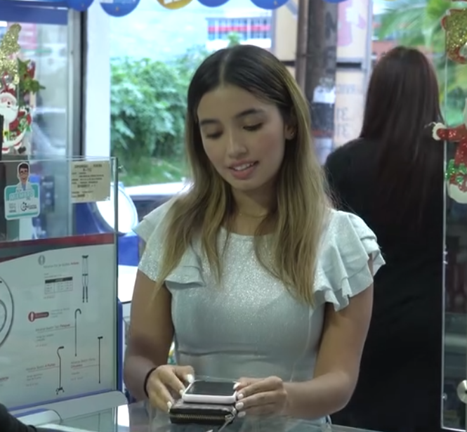 V0901242_Lo ayudo cuando mas necesito y el le salvo la vida_part2