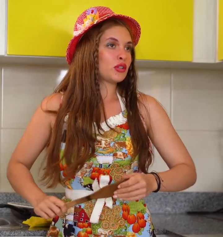 V0901099 La humillaron por vender en la calle y terminó enamorándose de el part2