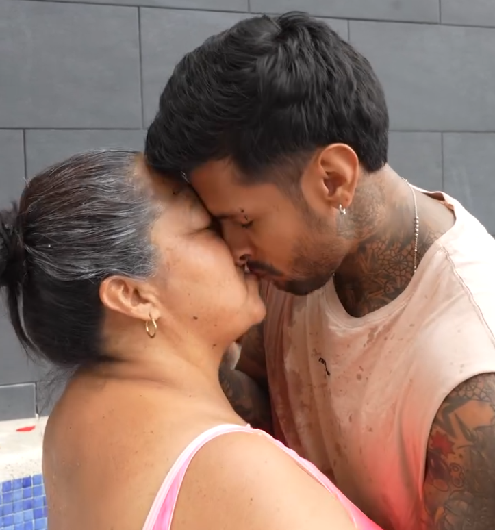 V1001109 Se hizo pasar por ciega para descubrir que su esposo era infiel con su abuela part2