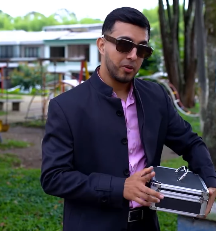 V2801178 Millonario pone a prueba a estas mujeres para encontrar el amor de su vida part2