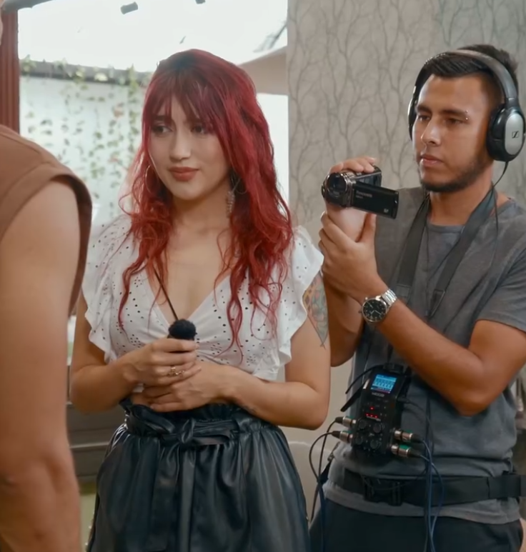 V2801223 Me sentía fea y mi novio me vio sin maquillaje part2