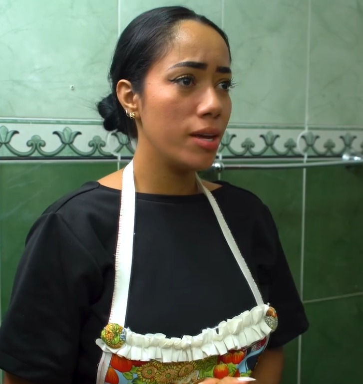 V2801048 Se puso en el lugar de la empleada para descubrir lo que hacia su esposo part2