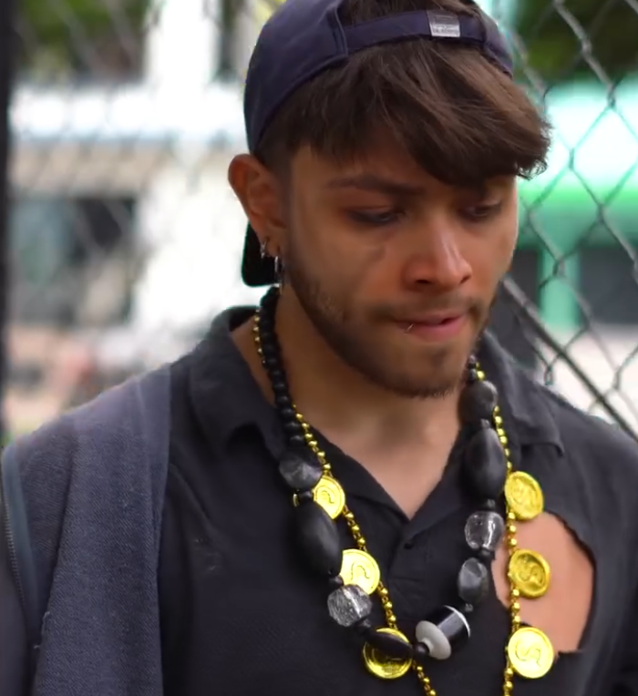 V2801234 Ayudó a esta mujer, sin pensar que cada quien cosecha lo que siembra part2