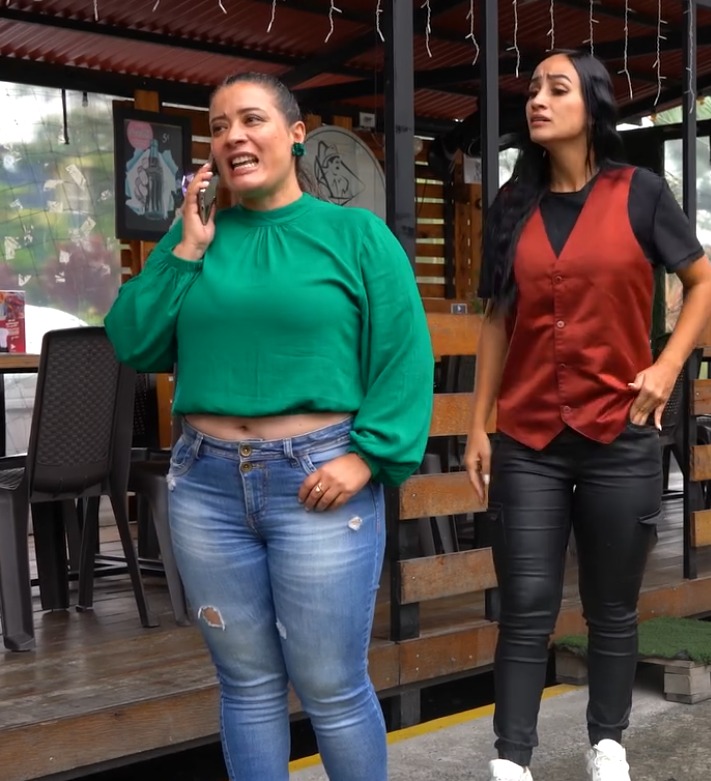 V2801059 Su esposa lo dejo en la calle cuando descubrió su secreto part2