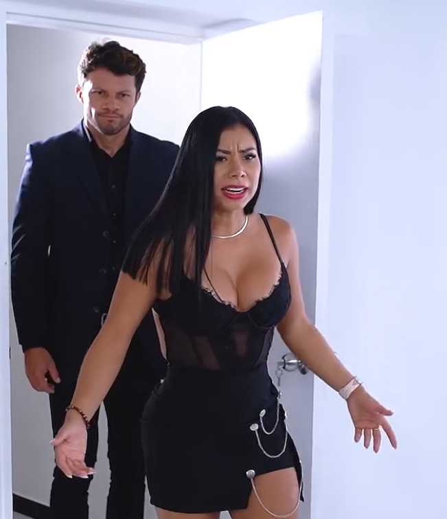 V2801069 Mi esposo me descuido y me enamore de mi guardaespaldas part2