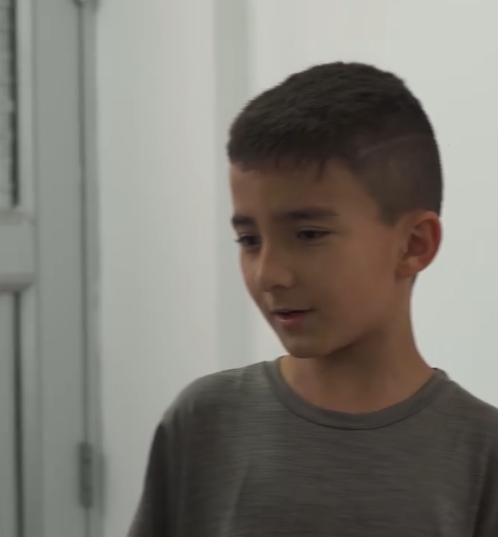 V0402009 Dejo a su hijo con su novio sin imaginar lo que sucedería part2