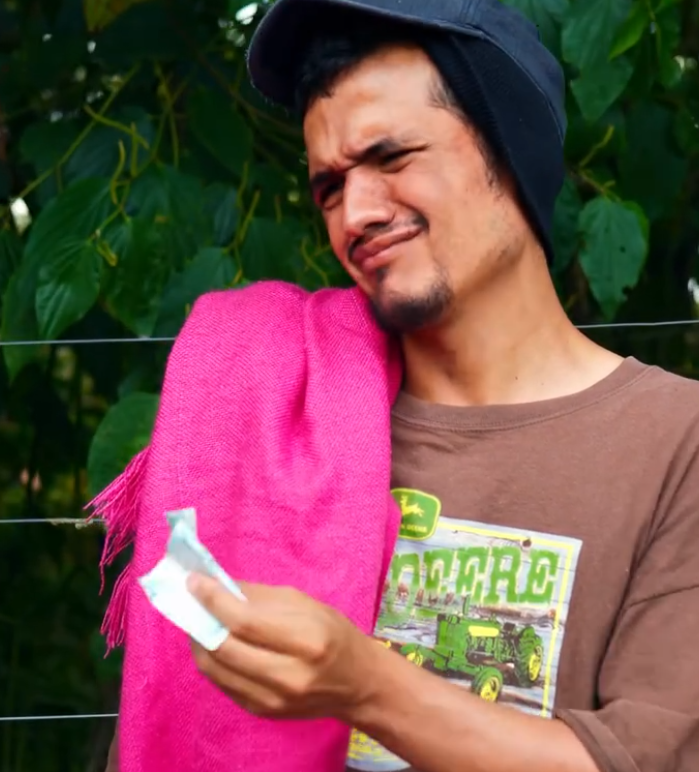 V0402011 Humillaban este mendigo sin nunca imaginar el secreto que escondía part2