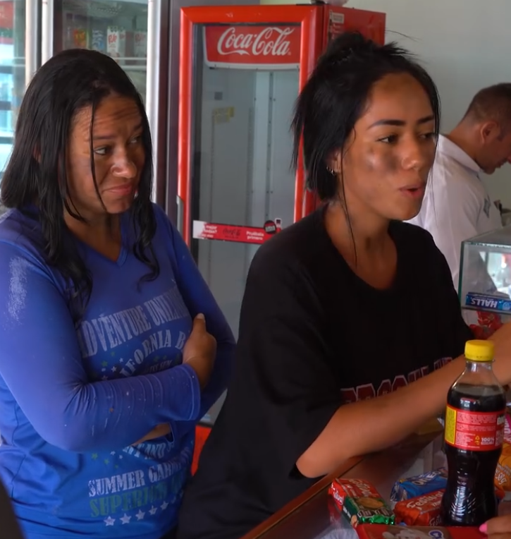 V0402017 Millonario le cambia la vida a personas de la calle con este secreto part2