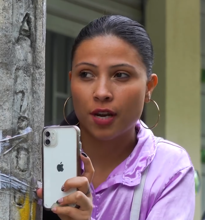 V2801141 Madre e hija se enamoran de mismo hombre pero hacen lo imposible para quedarse con el part2