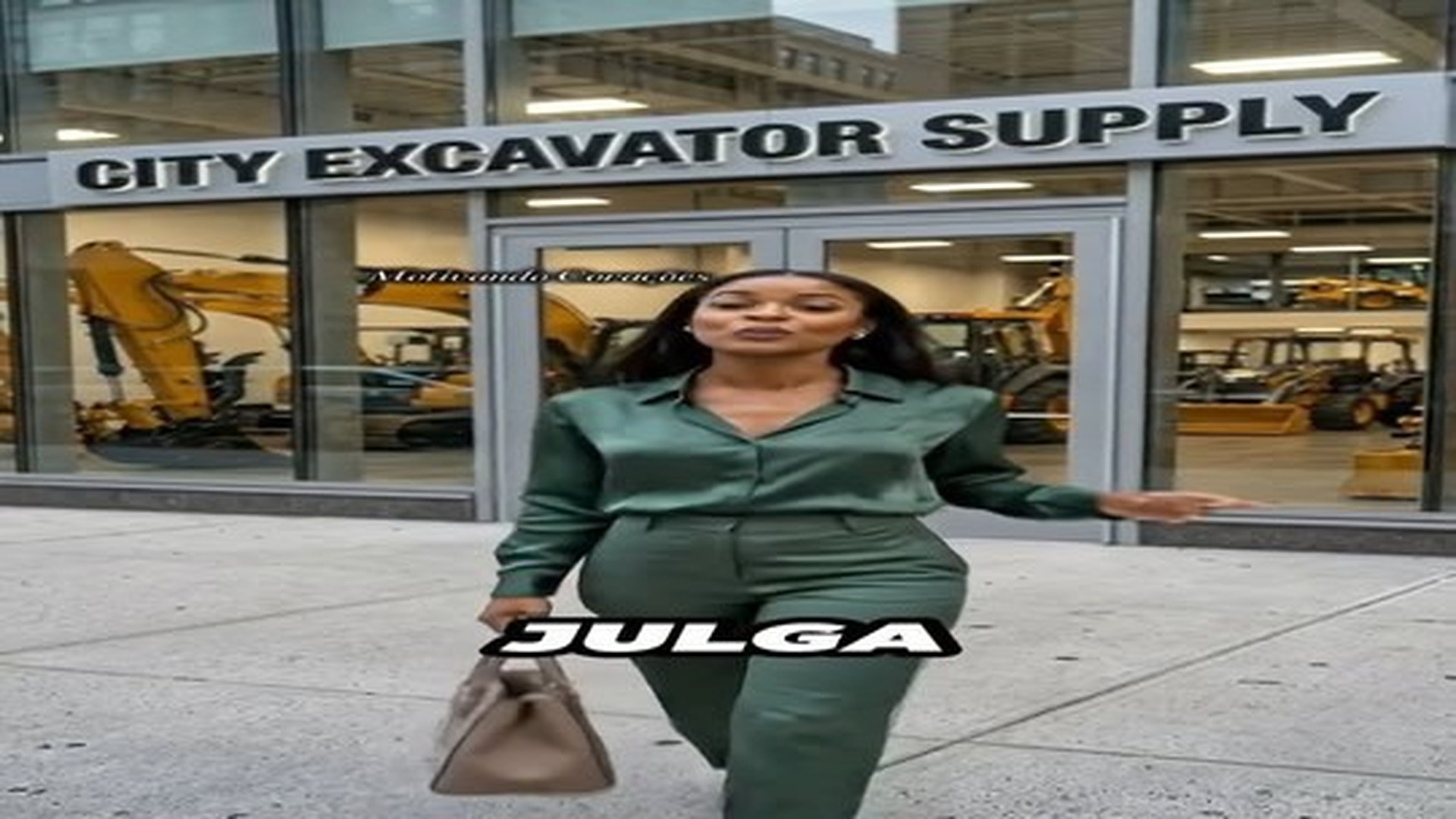 V1306302 Vendedores nao queriam atender mulher negra... Historias Marcantes | Cheater Watch USA