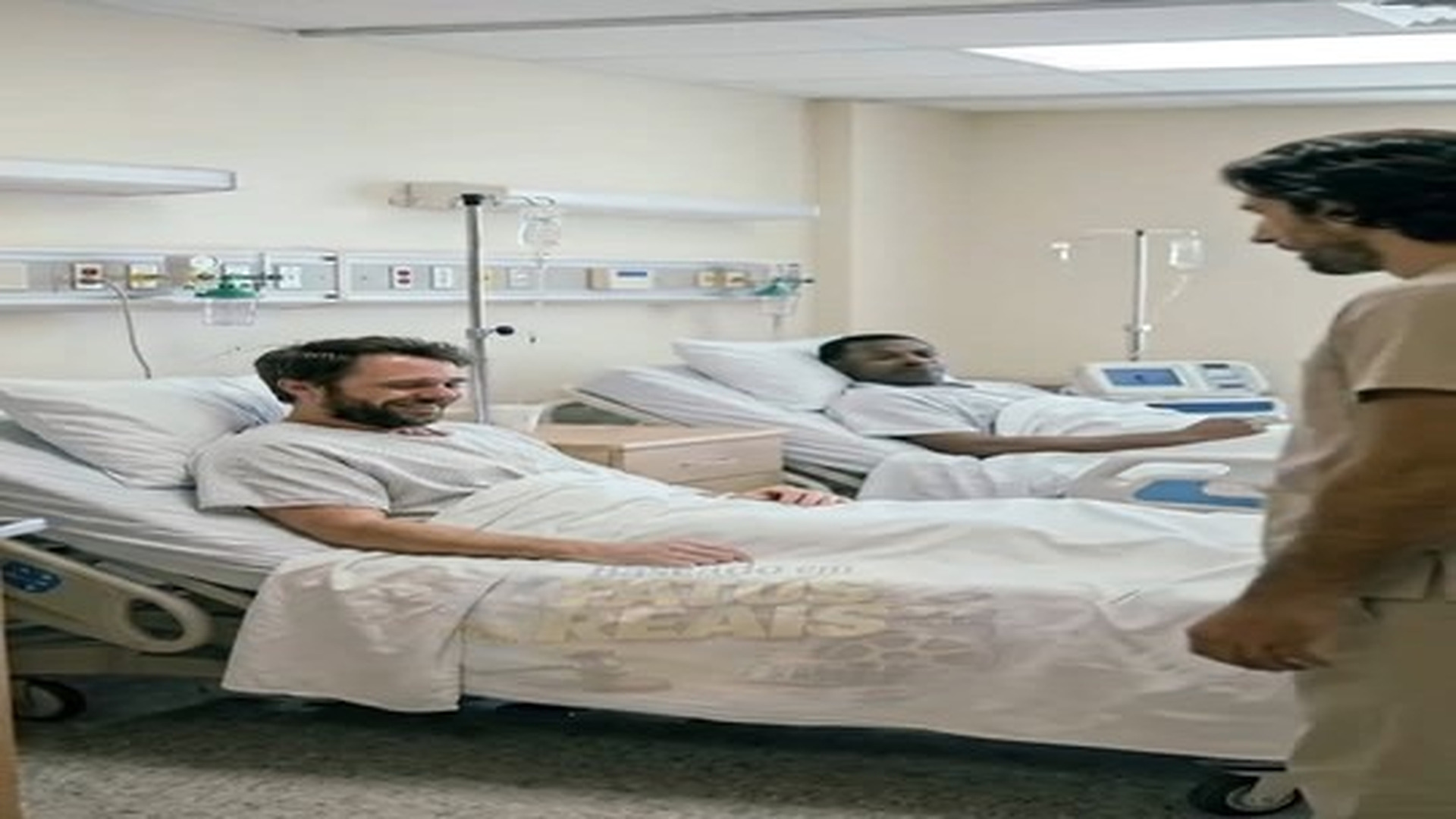 Parte 2 : V0607816 Não quis atender o homem simples no hospital mas quando descobriu quem | Cheater Watch USA