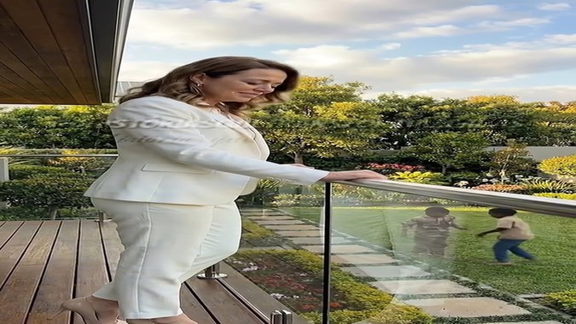 Parte 2 : V1007068_Ei, você não pode perder essa história! Veja até o final! #reflexão #liçãodevida #fé #jesus #novela | Suspect & Expose TV